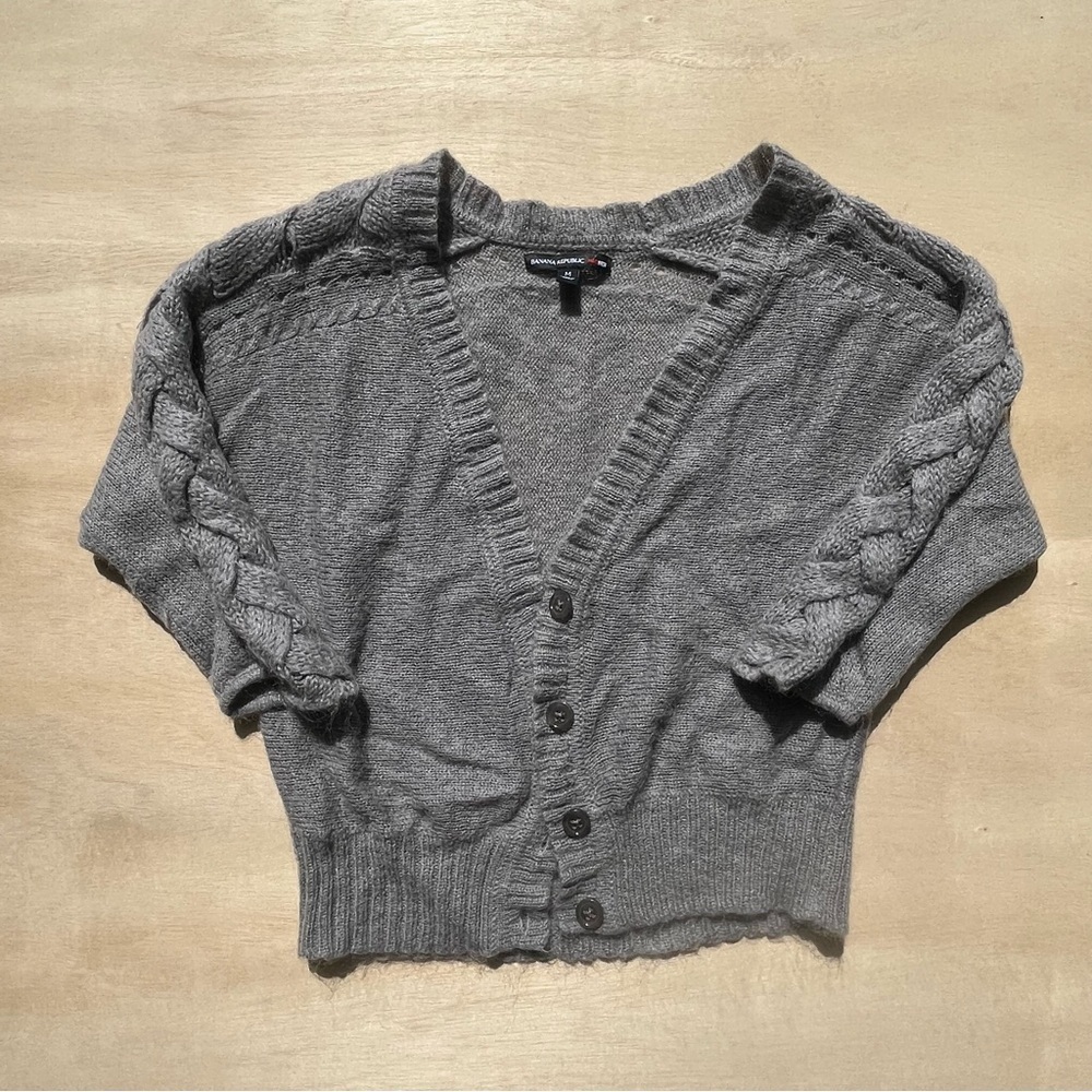 Banana Republic Mad Men Grey Crewneck Cardigan Button Up 3/4 Sleeve Casual Comfy